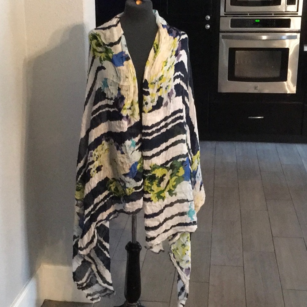 Floral print Shaw/Scarf